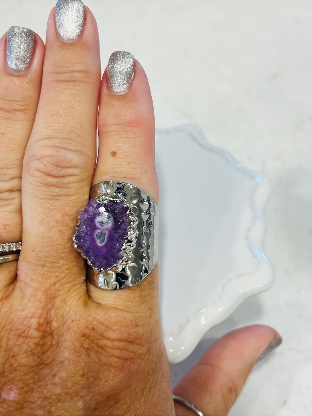 Stainless Steel Hammered Band Ring with Purple Agate Stone. Resizable